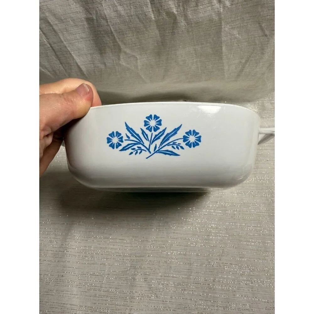 Vintage Corning Ware P-1-B Cornflower 1 Quart Square Casserole Dish with Lid